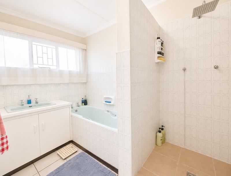 5 Bedroom Property for Sale in Helicon Heights Free State